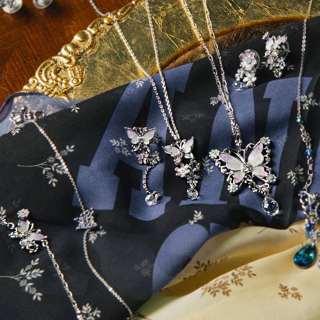 Spring accessory